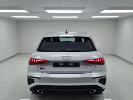 2023-Audi-S3-Sportback-20-TFSI-Quattro-S-Tronic_10