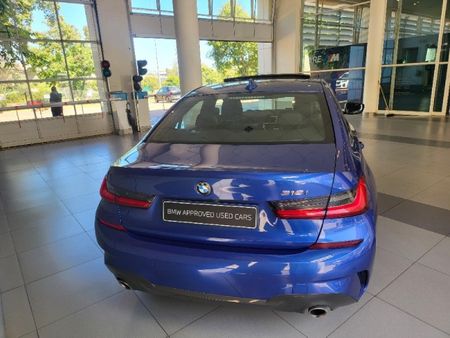 2021-BMW-3-Series-318i-Sport-Line_4