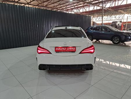 2017-Mercedes-AMG-CLA-45-AMG_19