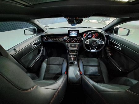 2017-Mercedes-AMG-CLA-45-AMG_5