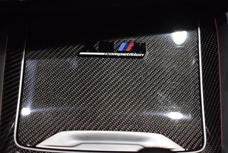 2022-BMW-X6-M-Competition_11