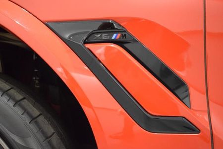 2022-BMW-X6-M-Competition_16