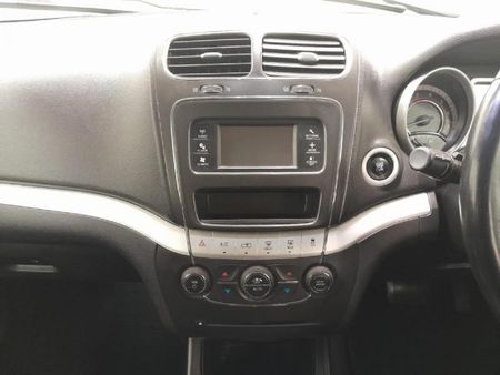 2013-Dodge-Journey-36-V6-SXT-Auto_15