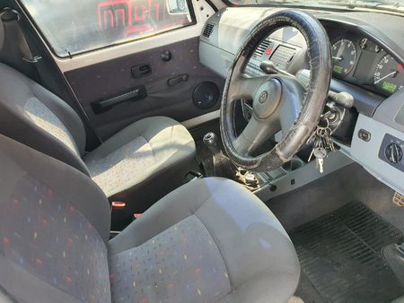 2004-Volkswagen-Caddy-Pick-Up-16-Single-Cab-Club_8
