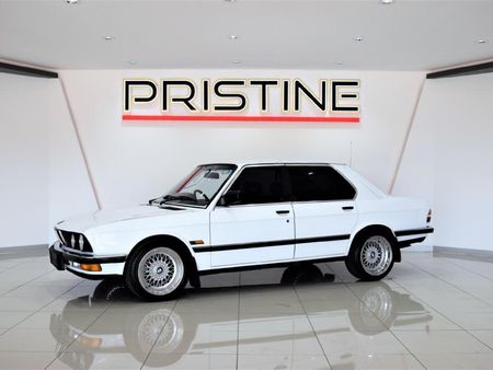 1987-BMW-5-Series-525e_2