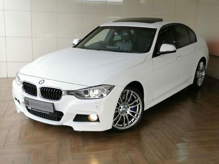 2013-BMW-3-Series-335i-M-Sport-Auto_1