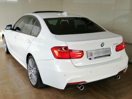2013-BMW-3-Series-335i-M-Sport-Auto_4