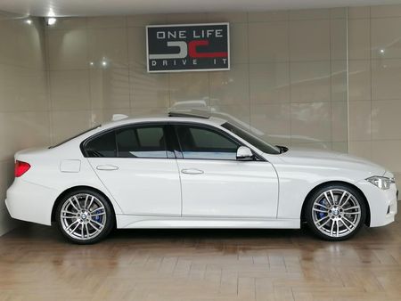 2013-BMW-3-Series-335i-M-Sport-Auto_5
