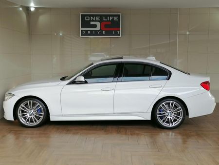 2013-BMW-3-Series-335i-M-Sport-Auto_6