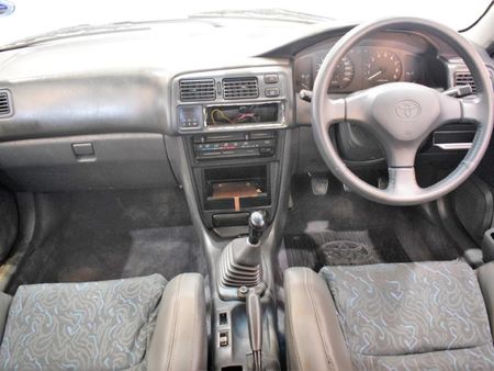 1997-Toyota-Corolla-RSi_12