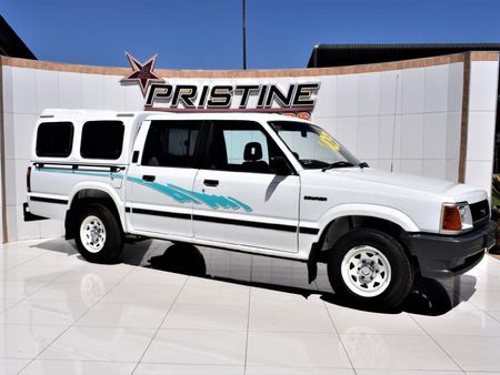 1992-Ford-Courier-3000-Leisure_0