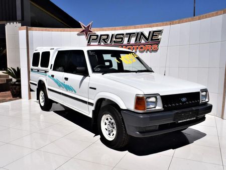 1992-Ford-Courier-3000-Leisure_1