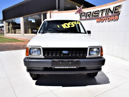 1992-Ford-Courier-3000-Leisure_3