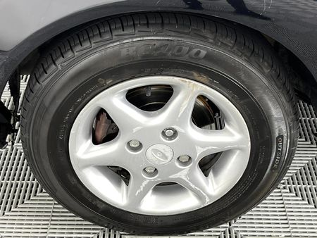 2006-Ford-Ka-13_4