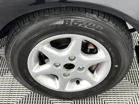 2006-Ford-Ka-13_5