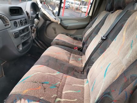 2004-Mercedes-Benz-Sprinter-416-Cdi-211-Seat_10