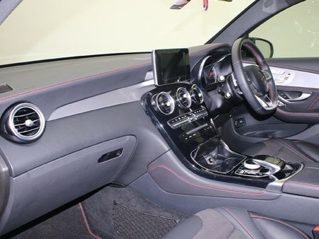 2018-Mercedes-AMG-GLC-43-AMG-Coupe-4Matic_10