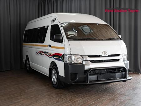 2023-Toyota-Quantum-25-D-4D-Sesfikile-16-seat_0