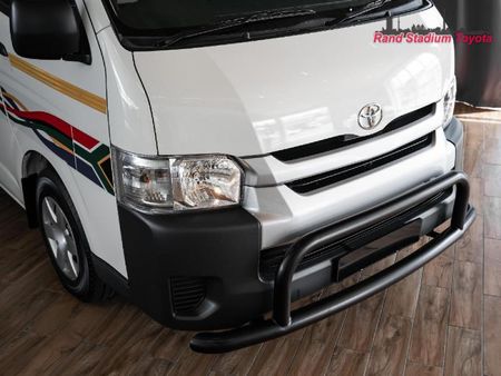 2023-Toyota-Quantum-25-D-4D-Sesfikile-16-seat_1