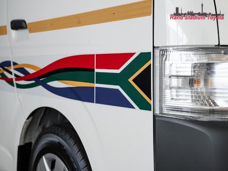 2023-Toyota-Quantum-25-D-4D-Sesfikile-16-seat_4