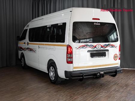 2023-Toyota-Quantum-25-D-4D-Sesfikile-16-seat_6