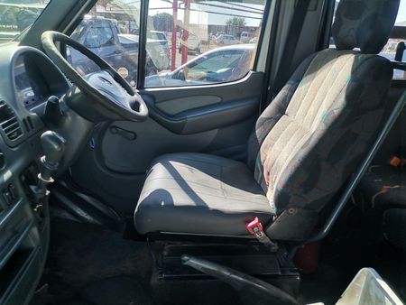 2004-Mercedes-Benz-Sprinter-416-Cdi-211-Seat_9