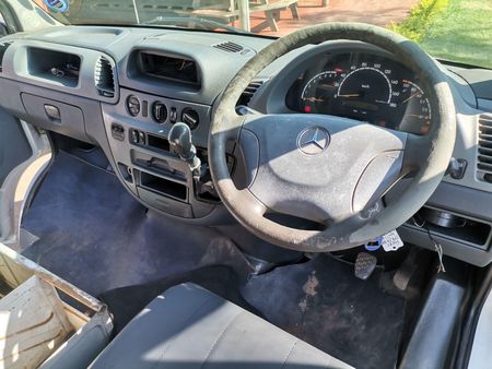 2004-Mercedes-Benz-Sprinter-416-Cdi-211-Seat_11