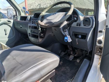 2004-Mercedes-Benz-Sprinter-416-Cdi-211-Seat_12