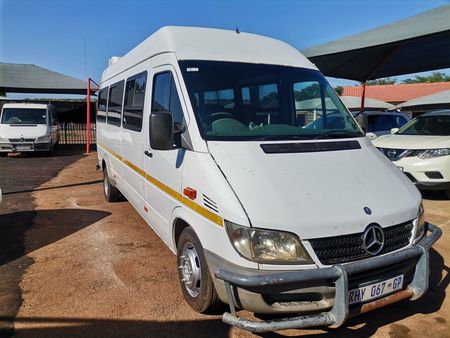 2004-Mercedes-Benz-Sprinter-416-Cdi-211-Seat_2