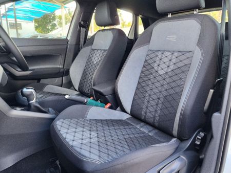 2023-Volkswagen-Polo-10-TSI-R-Line-Auto_9