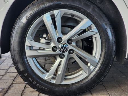 2023-Volkswagen-Polo-10-TSI-R-Line-Auto_25