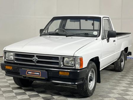 1995-Toyota-Hilux-1800-S-Single-Cab_0