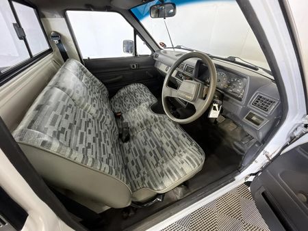 1995-Toyota-Hilux-1800-S-Single-Cab_1