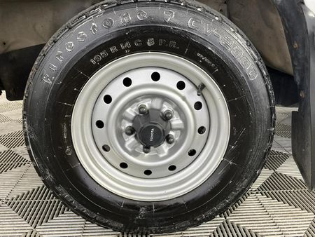 1995-Toyota-Hilux-1800-S-Single-Cab_3