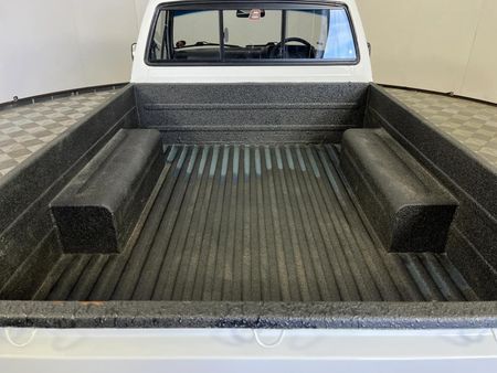 1995-Toyota-Hilux-1800-S-Single-Cab_8