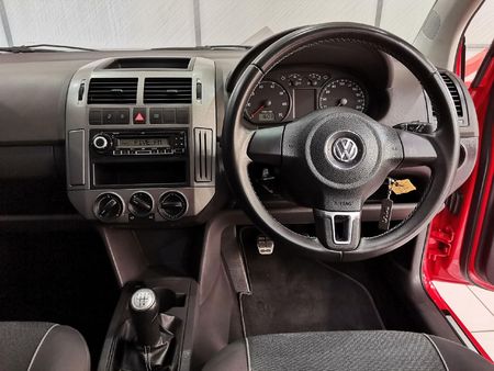 2014-Volkswagen-Polo-Vivo-16-Maxx_10