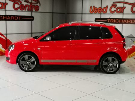 2014-Volkswagen-Polo-Vivo-16-Maxx_1