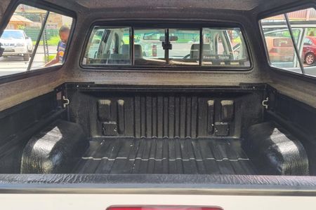 2008-Toyota-Hilux-30-D-4D-Raider-Double-Cab_8