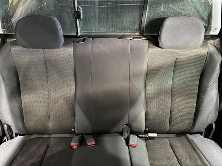 2014-Isuzu-KB-240i-LE-Double-Cab_5