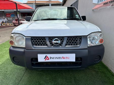 2018-Nissan-NP300-20i-LWB-Single-Cab_4