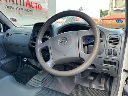 2018-Nissan-NP300-20i-LWB-Single-Cab_5