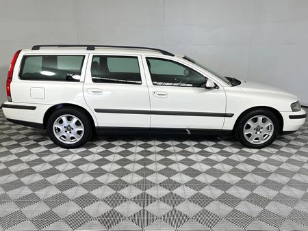 2001-Volvo-V70-T5_14
