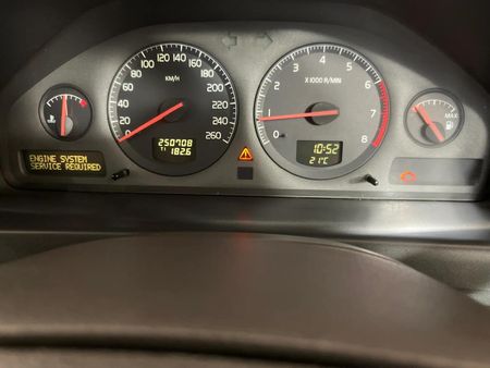 2001-Volvo-V70-T5_2