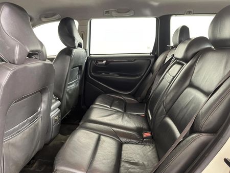 2001-Volvo-V70-T5_3