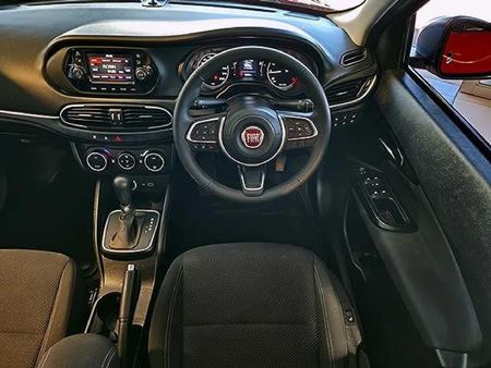 2022-Fiat-Tipo-City-Life-16-Auto_11