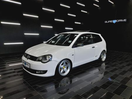 2012-Volkswagen-Polo-Vivo-16-GT-3-dr_0