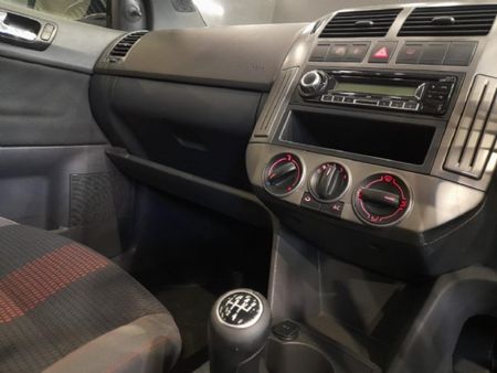 2012-Volkswagen-Polo-Vivo-16-GT-3-dr_13