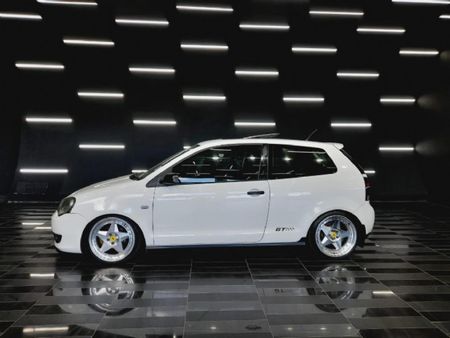 2012-Volkswagen-Polo-Vivo-16-GT-3-dr_2