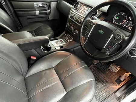 2014-Land-Rover-Discovery-4-30-TD-SD-V6-SE_5
