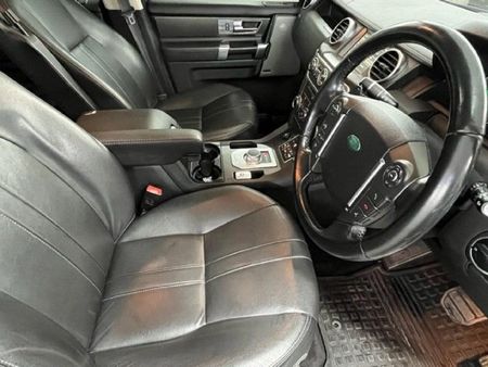 2014-Land-Rover-Discovery-4-30-TD-SD-V6-SE_6
